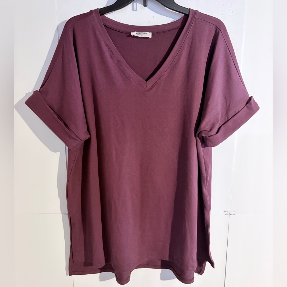 Zenana Outfitters V-Neck Short Sleeve Top in Plum